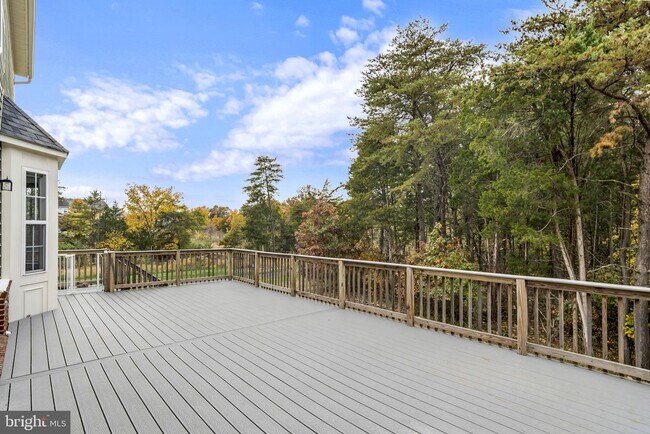 Building Photo - 22855 Oakgrove Rd
