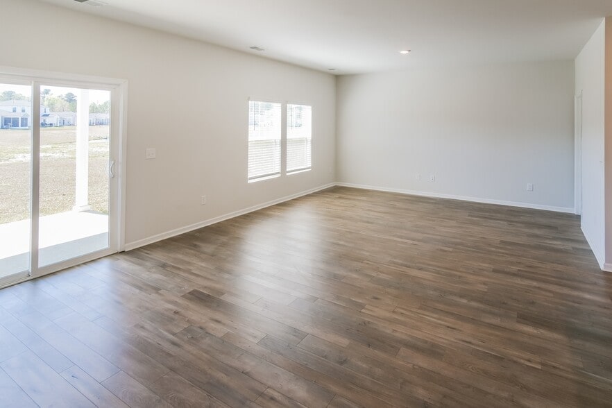 Building Photo - 281 Cypress Tree Lp