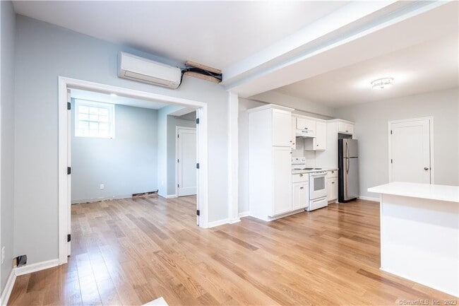 Building Photo - 55 Cider Mill Ln