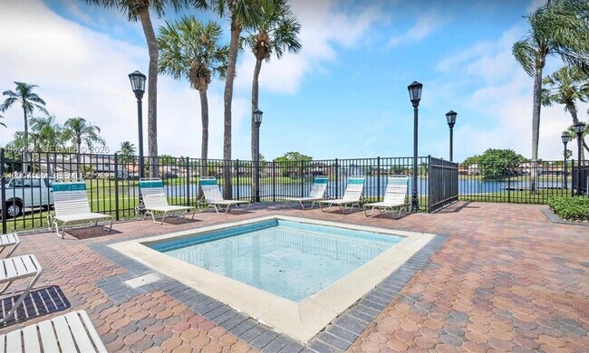 Building Photo - 17317 NW 63rd Ave