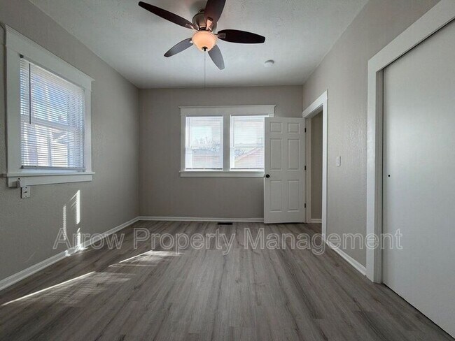 Building Photo - 130 N 27th St