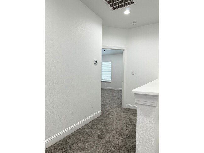 Building Photo - 7710 Darnay Dr