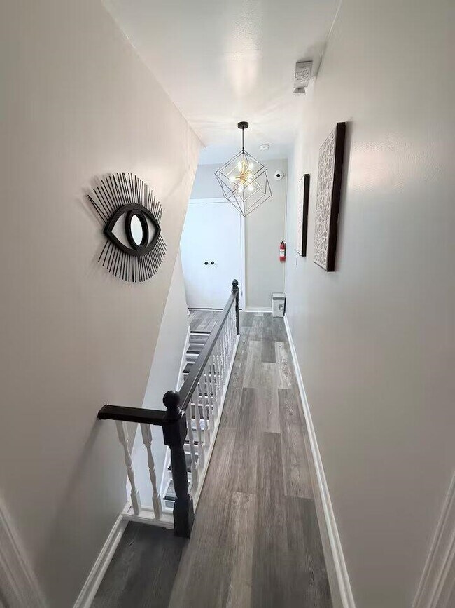 Building Photo - 6119 Jefferson St