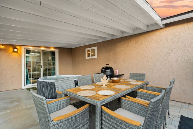 Building Photo - 7630 Andasol St