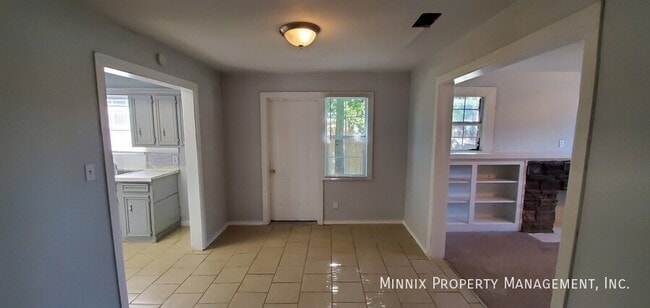 Building Photo - 2118 22nd St