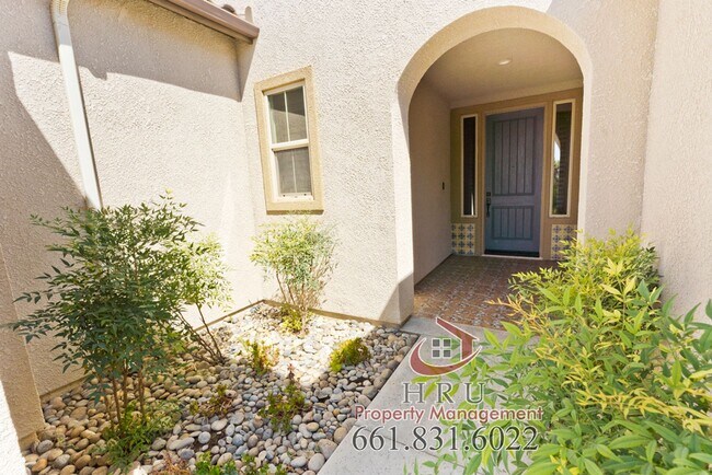 Building Photo - Highgate Community 3 bedroom -2 bath