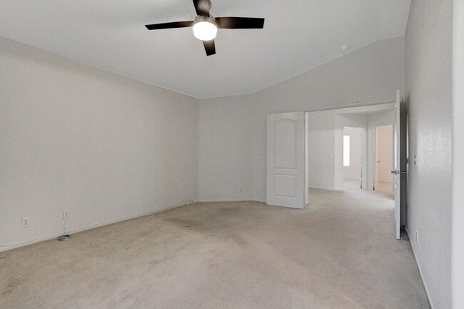 Building Photo - 8621 Sierra Cima Ln