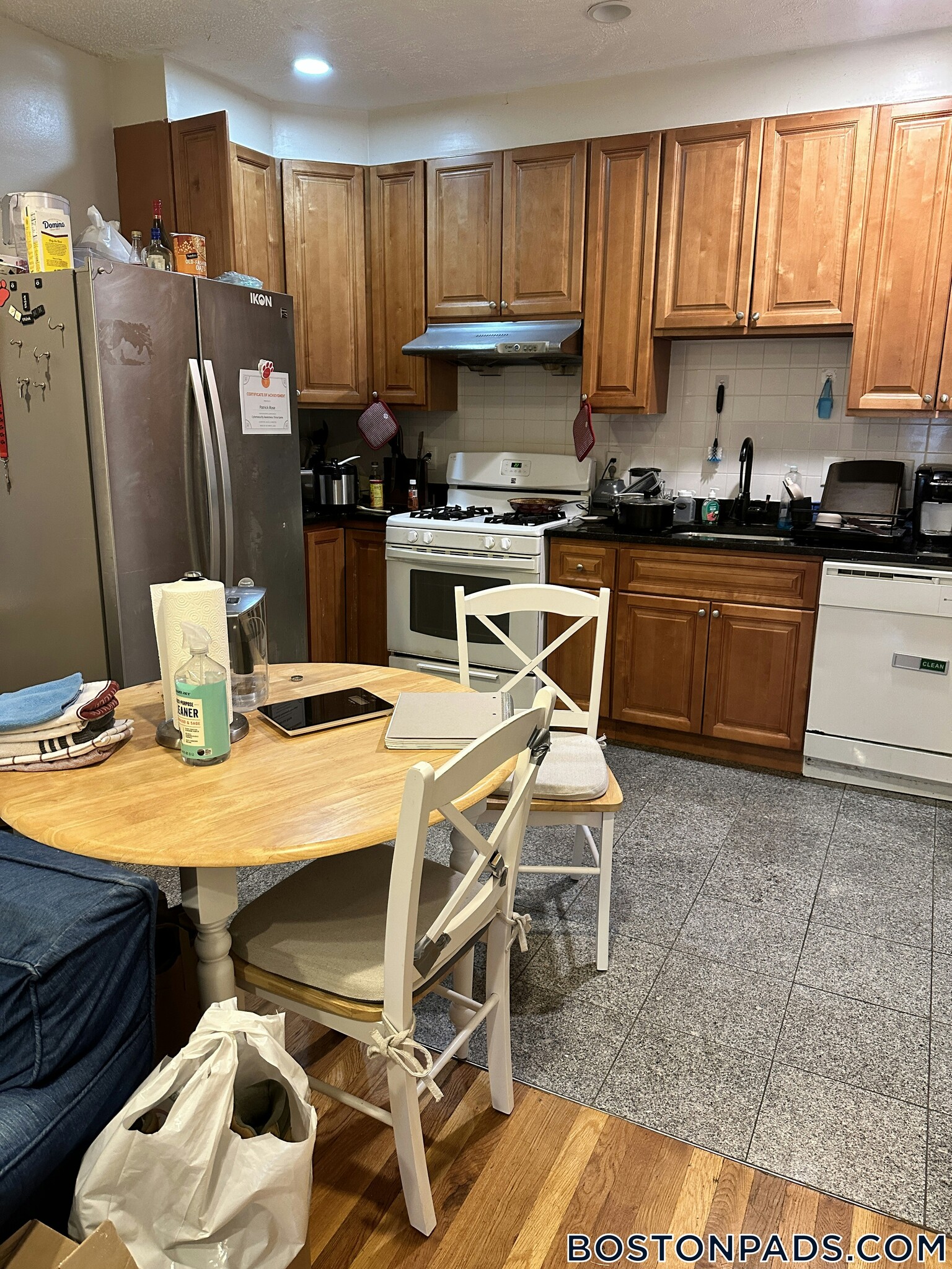 Building Photo - 127 Cedar St