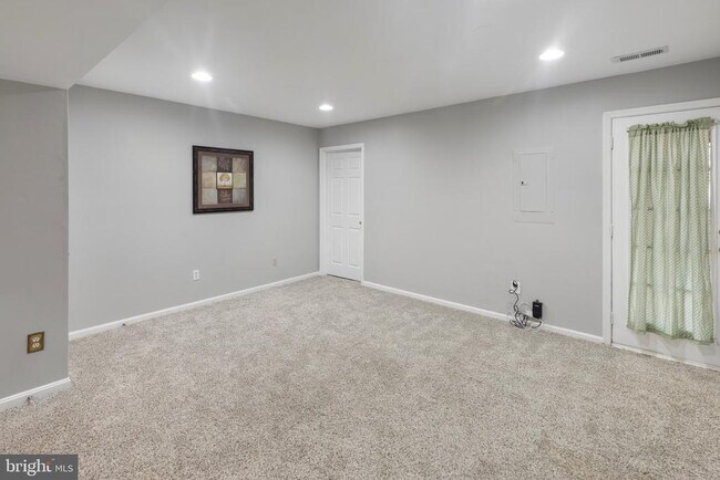 Building Photo - 13503 Bannacker Pl