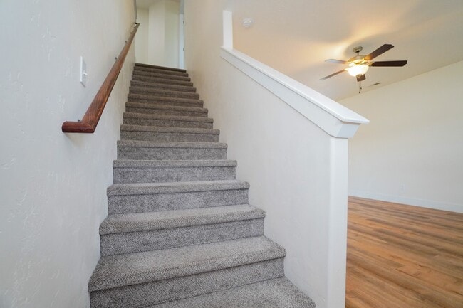 Building Photo - 1655 N Azurite Pl