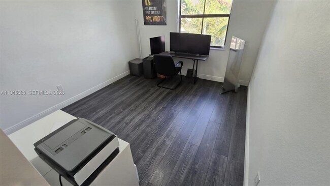 Building Photo - 10032 NW 87th Terrace