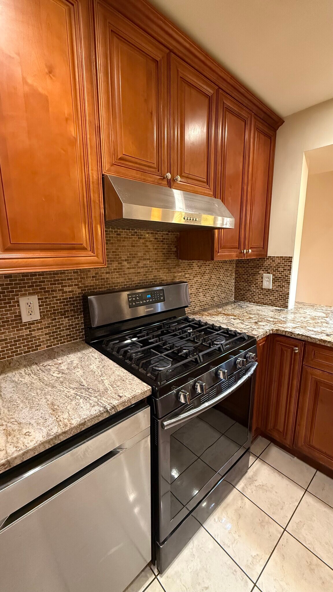 Building Photo - 7415 Fountain Head Dr