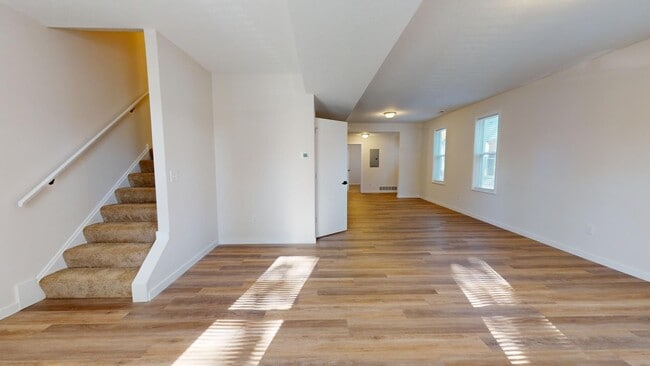 Building Photo - IMMACULATE - Clark / Fulton Area - 3 Bedrooms - 3 Baths - Single Family Home