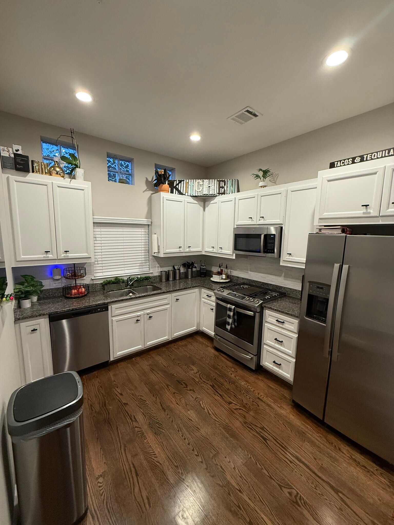 Building Photo - 8705 Bryam
