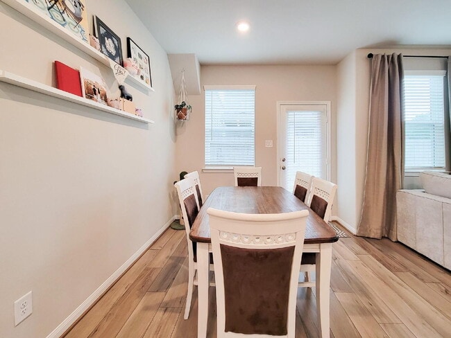Building Photo - Sun-Filled Corner-Lot Home with Smart Features & Easy I-10 Access!