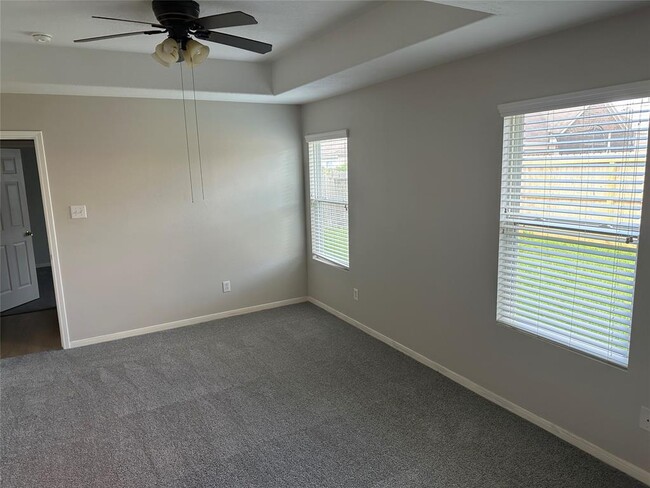 Building Photo - 17915 Alpine Brook Ln