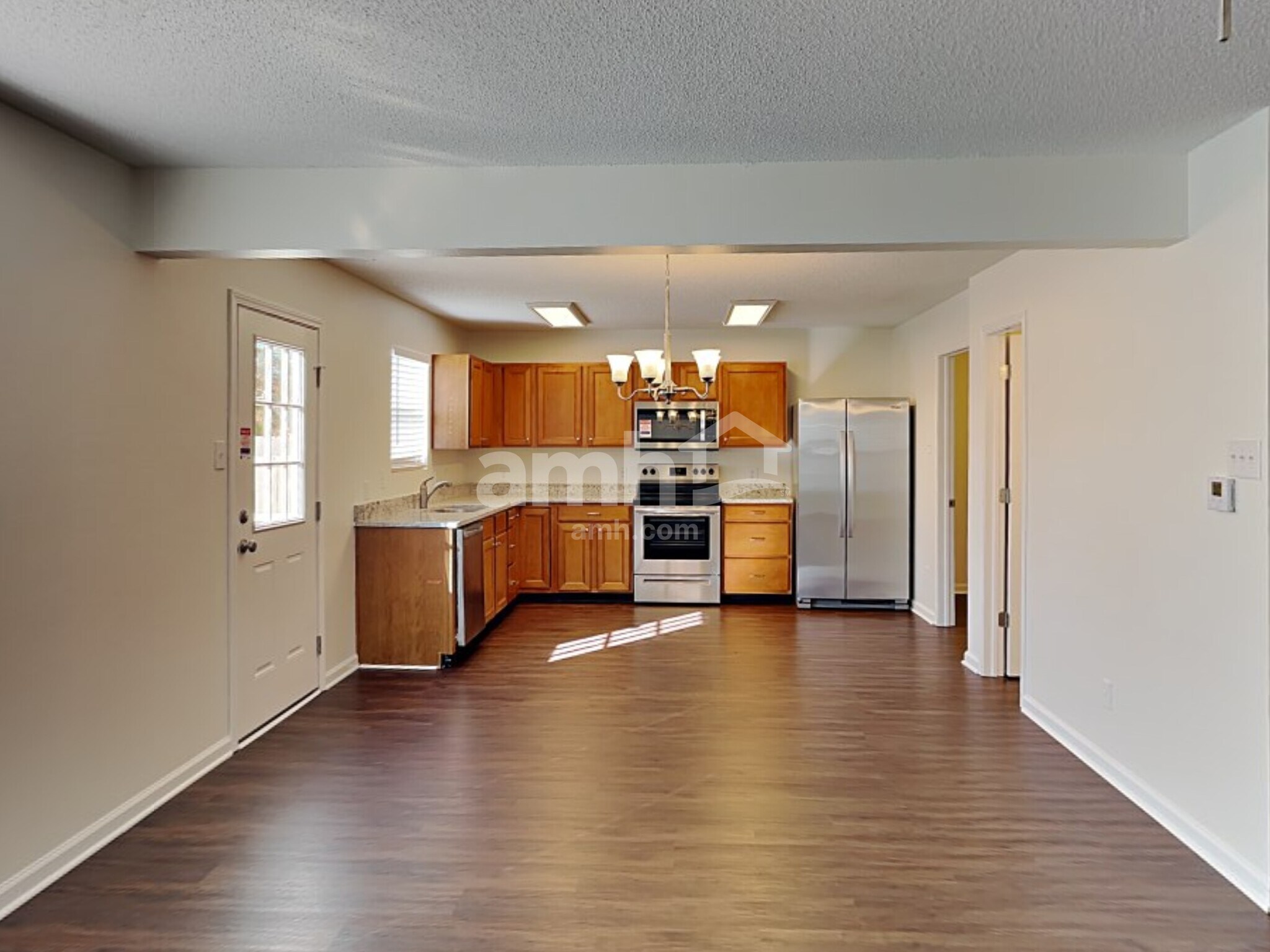 Building Photo - 2142 Olympia Dr