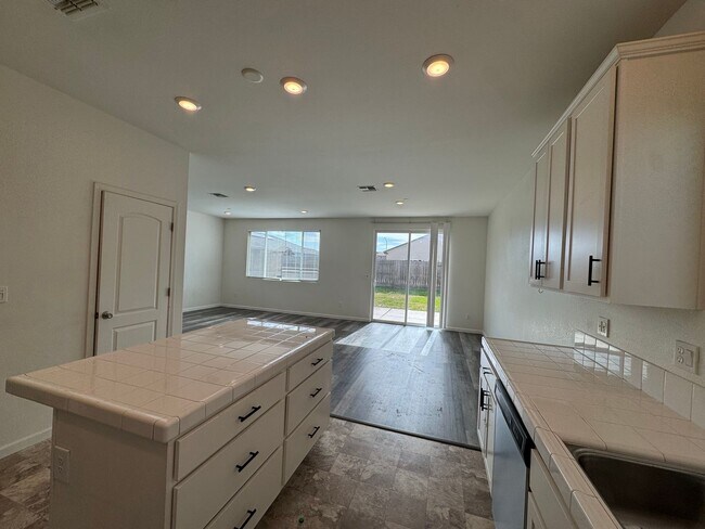 Building Photo - 3602 Hawks Peak Dr