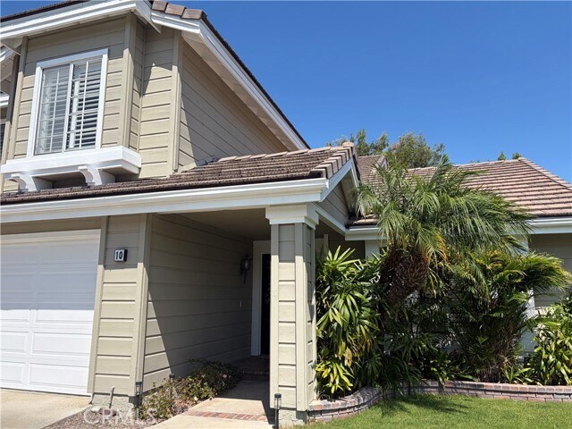 Building Photo - 10 Wickland