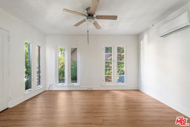 Building Photo - 4018 Berenice Ave