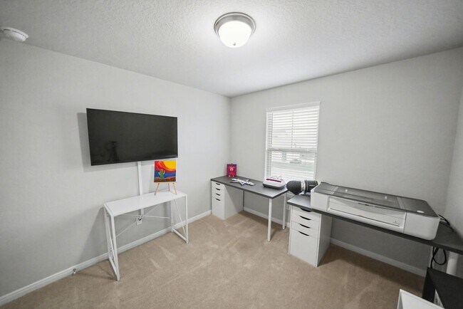 Building Photo - Stylish & Spacious 5-Bed in Prime Schertz Location! - Realtor Commission: $500