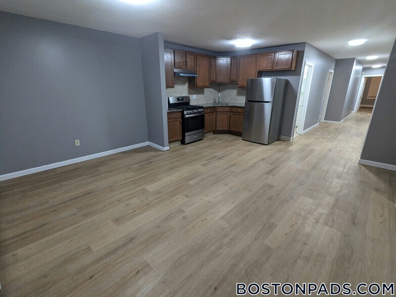 Building Photo - 114 Mt Pleasant Ave