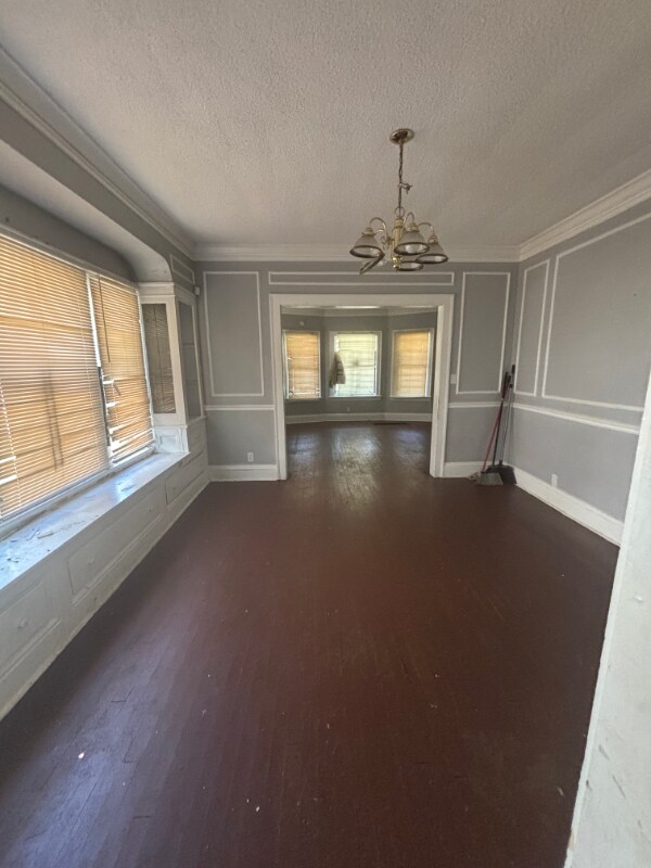 Building Photo - 3264 E 142nd St