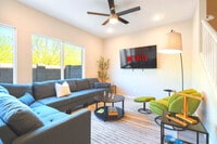 Building Photo - 16601 N Parkview Pl