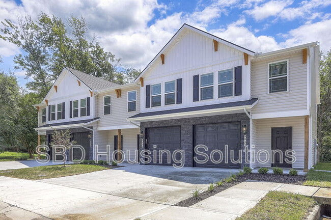 Primary Photo - 9031 E 85th Pl