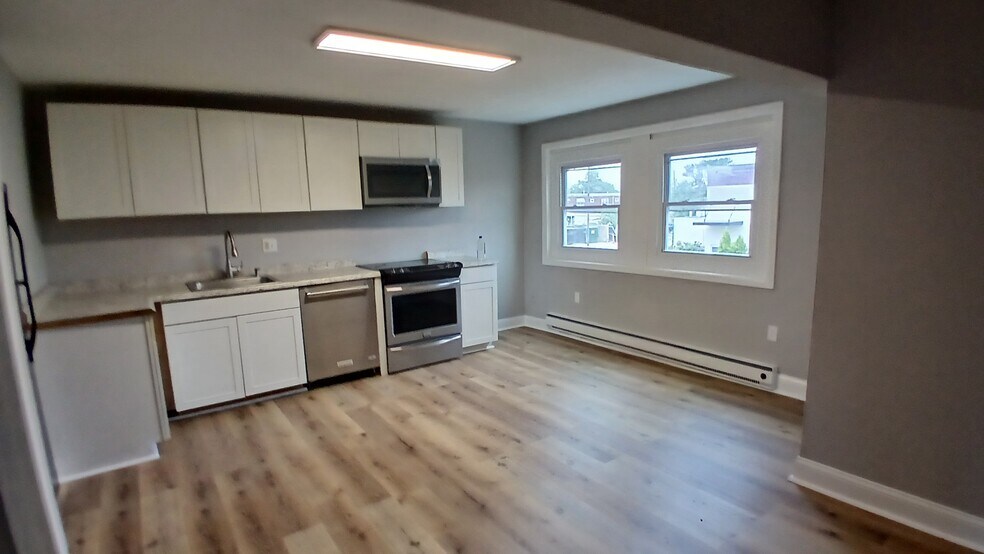 Building Photo - 7819 Wise Ave
