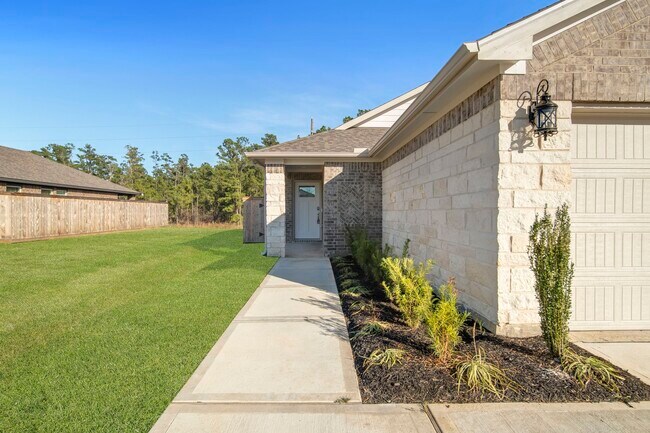 Building Photo - 16675 Sterling Clf St