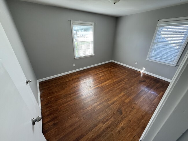 Building Photo - 2023 Clays Mill Rd