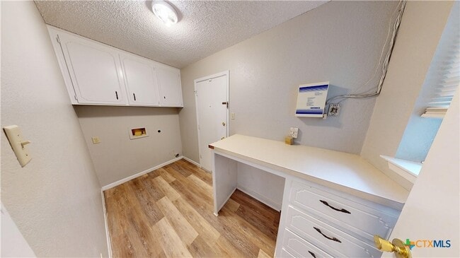 Building Photo - 4505 River Oaks Dr