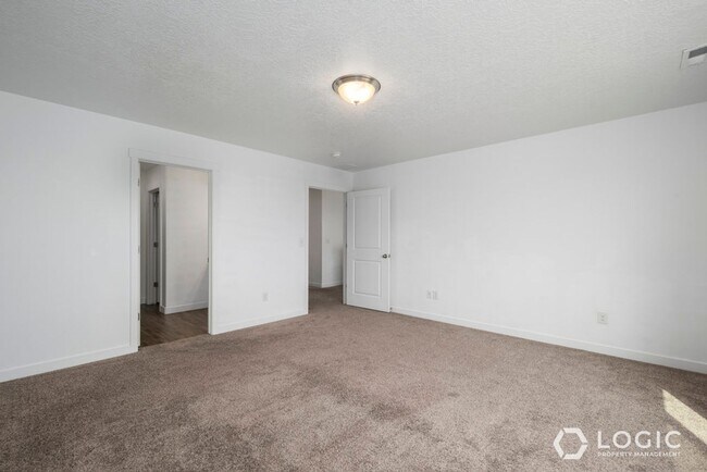 Building Photo - 14817 Pelé Ln