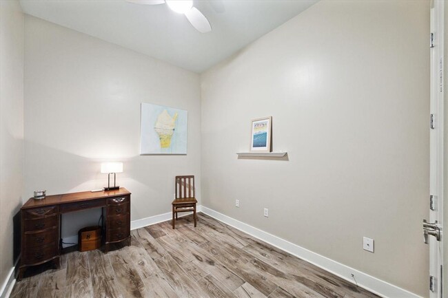 Building Photo - 500 Seawall Blvd