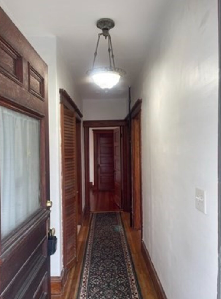 Building Photo - 10 Bowdoin St