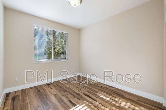 Building Photo - 4276 Talladega Dr