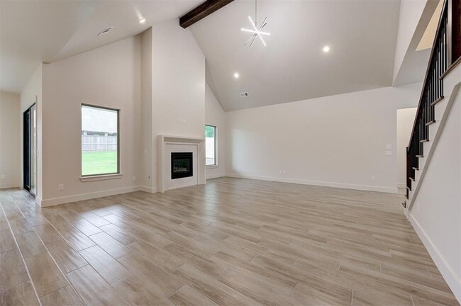 Building Photo - 4616 Maple Rdg Dr