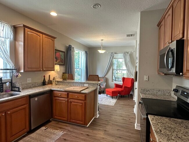 Building Photo - 6979 Bluestem Rd
