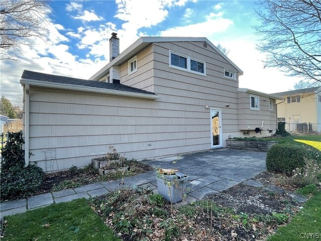 Building Photo - 17 Juneberry Ln
