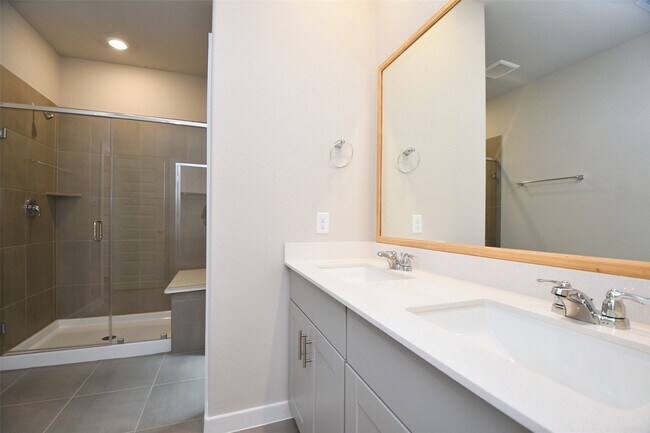 Building Photo - 4212 Lyons Fall Ln