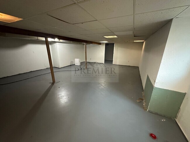 Building Photo - 10100 Blue Ridge Blvd