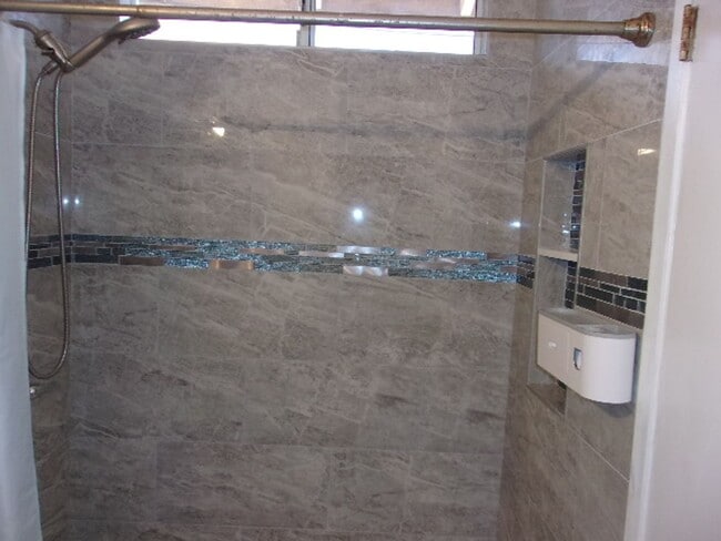 Building Photo - Northeast Side of Lompoc