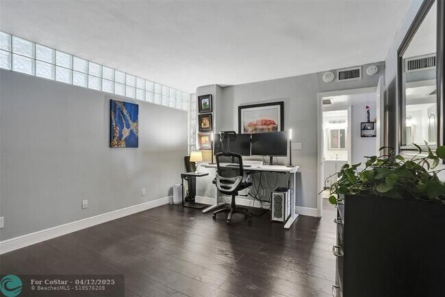 Building Photo - 4280 Galt Ocean Dr