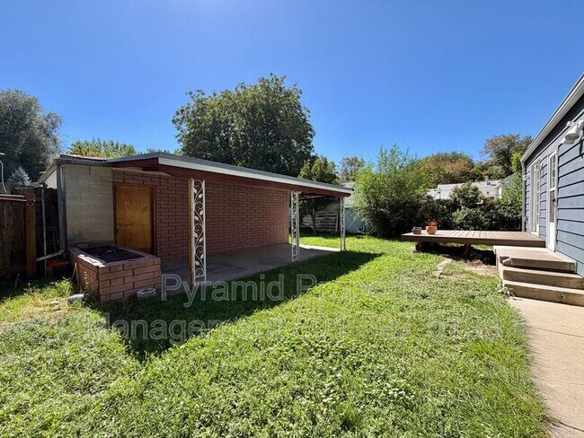 Building Photo - 262 Browning Ave