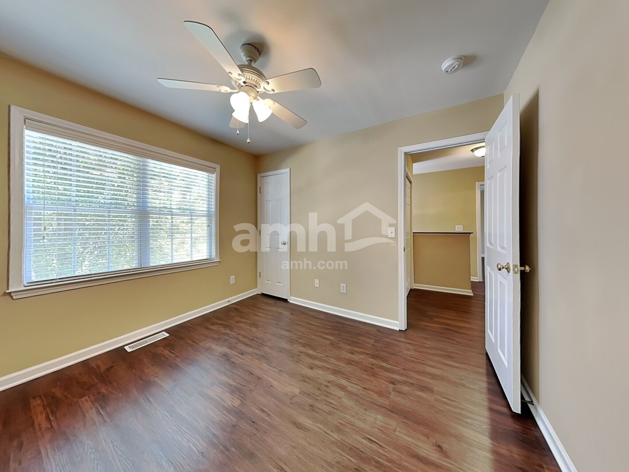 Building Photo - 14 Bluestem Ct