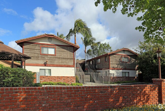 Building Photo - 411 Park Way