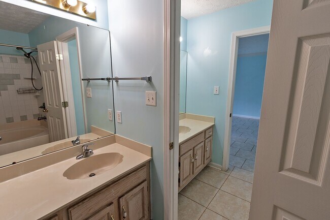 Building Photo - Prattville Rental available now!