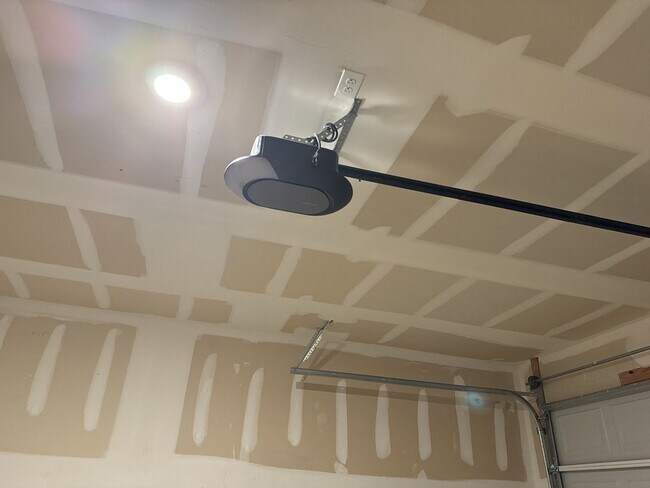 Building Photo - 14803 Brandy Bnd