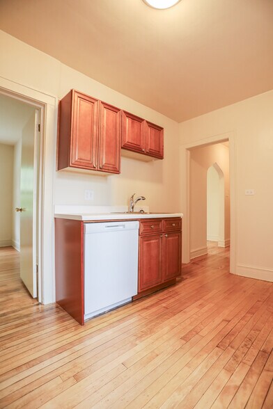 Building Photo - 2944 N Seeley Ave
